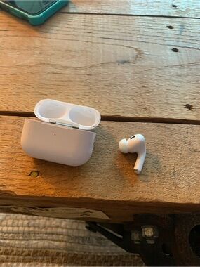 Apple AirPod pro